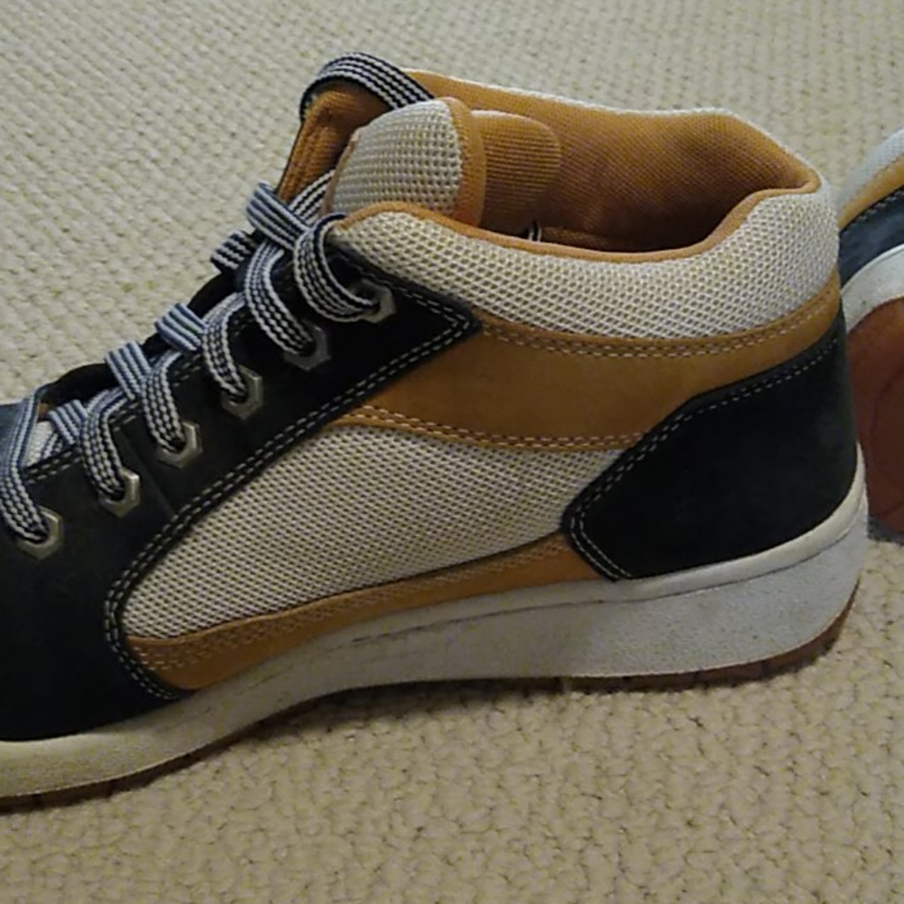 Shoes - Picture 8 of 12
